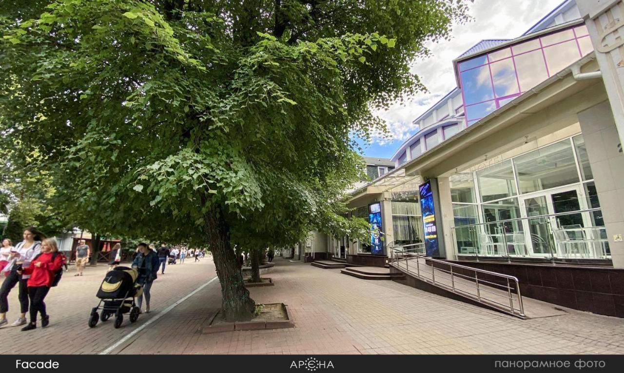 Arena Hotel Khmelnytskyi Exterior photo