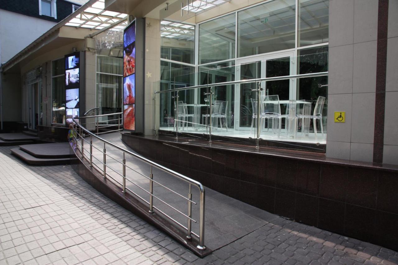 Arena Hotel Khmelnytskyi Exterior photo